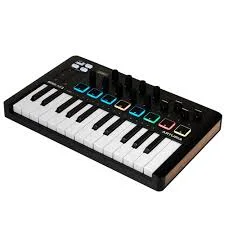 MiniLab 3 Controlador MIDI universal  ( Edicion Negro )